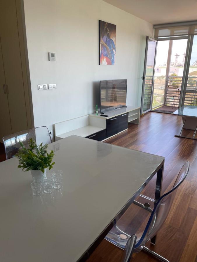 Forum De Barcelona Sea View Apartment With Garage Parking サン・アドリア・デ・ベソス エクステリア 写真