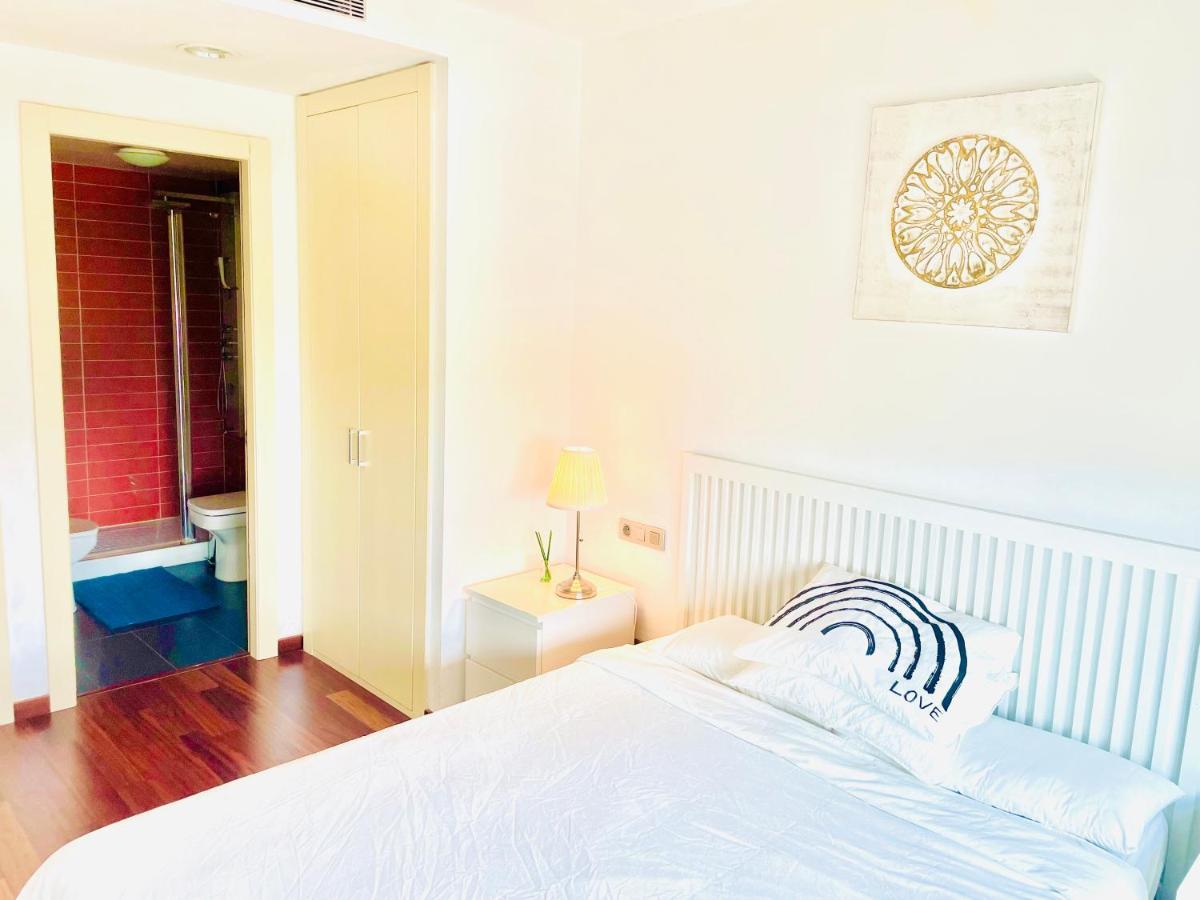 Forum De Barcelona Sea View Apartment With Garage Parking サン・アドリア・デ・ベソス エクステリア 写真