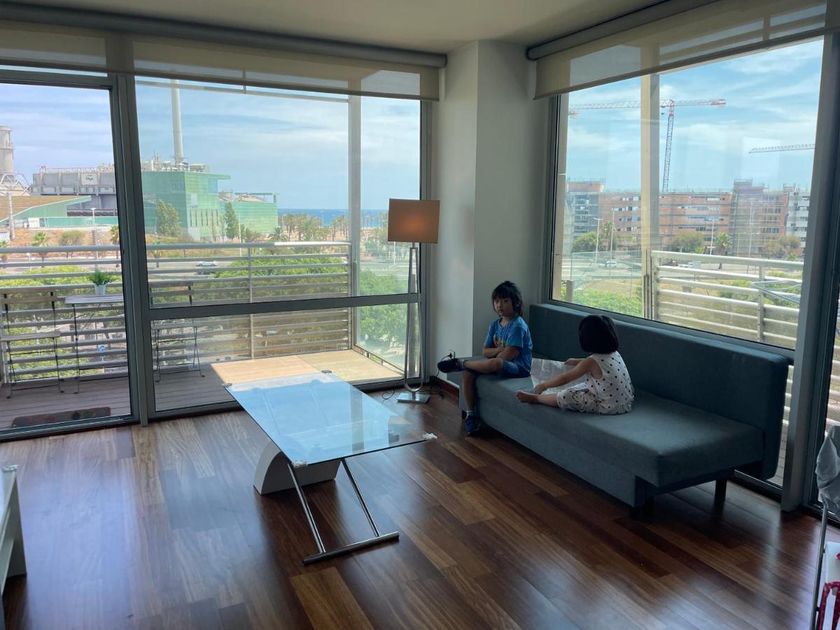 Forum De Barcelona Sea View Apartment With Garage Parking サン・アドリア・デ・ベソス エクステリア 写真