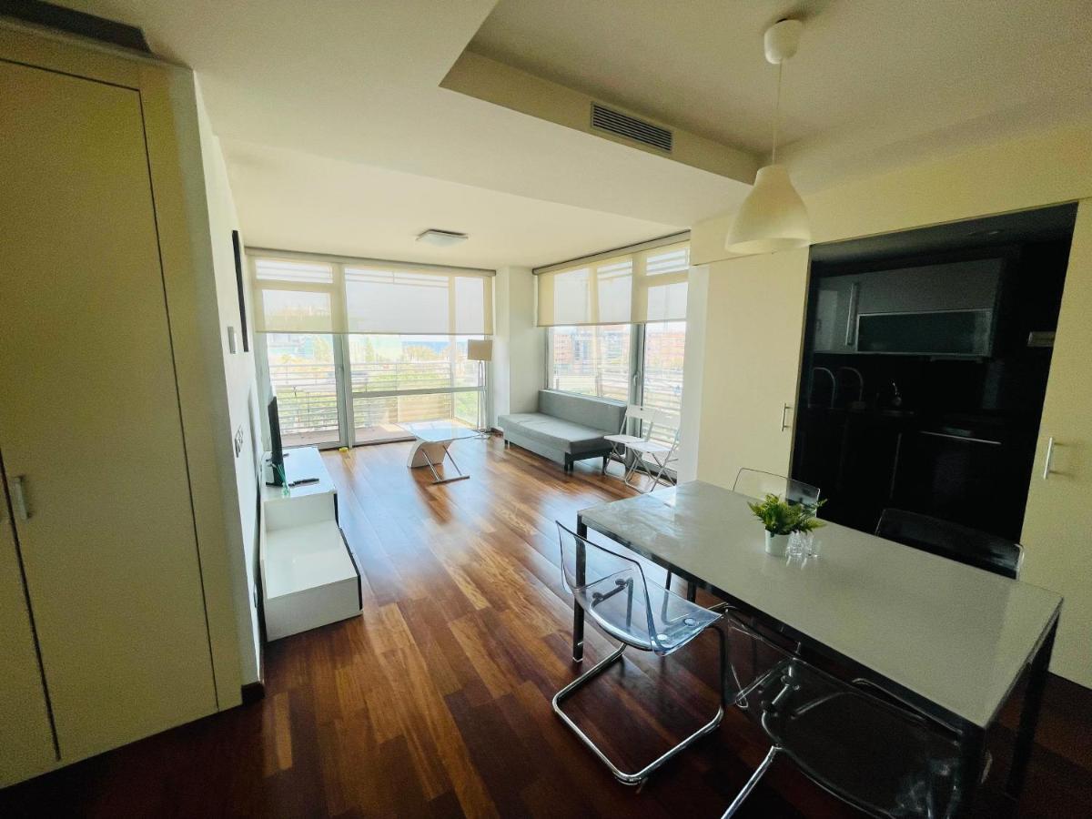 Forum De Barcelona Sea View Apartment With Garage Parking サン・アドリア・デ・ベソス エクステリア 写真