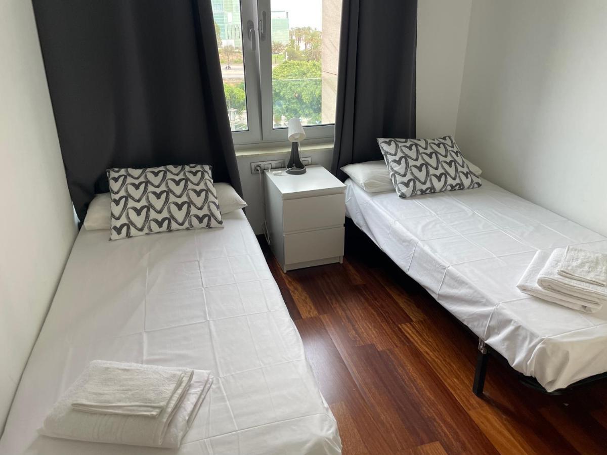 Forum De Barcelona Sea View Apartment With Garage Parking サン・アドリア・デ・ベソス エクステリア 写真